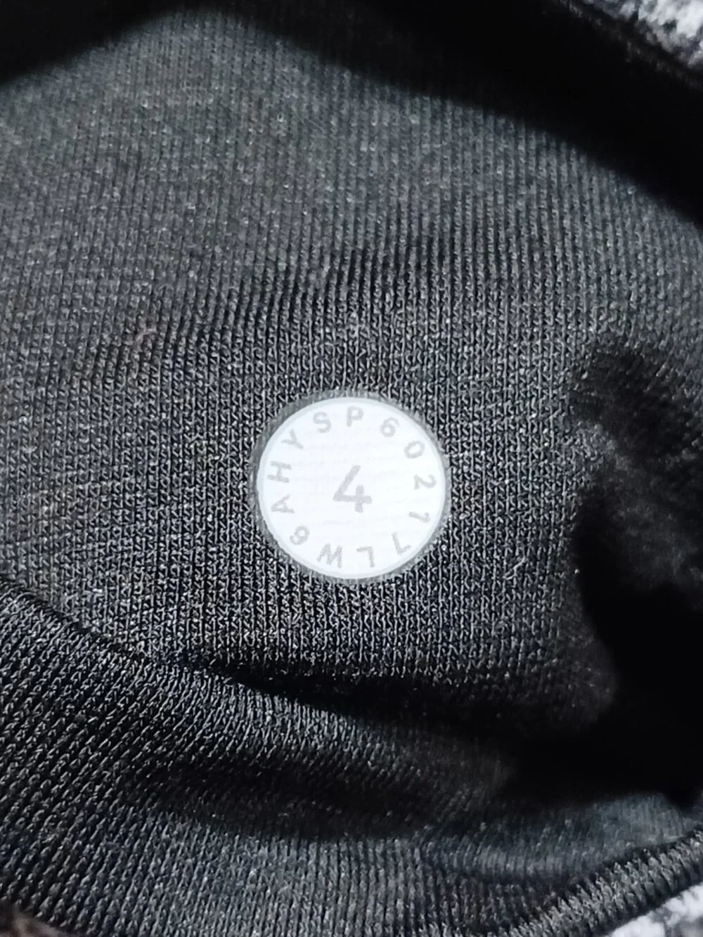 Lululemon Crop Leggings Women's Size 4 Gray Black Mesh Athletic Yoga Pants